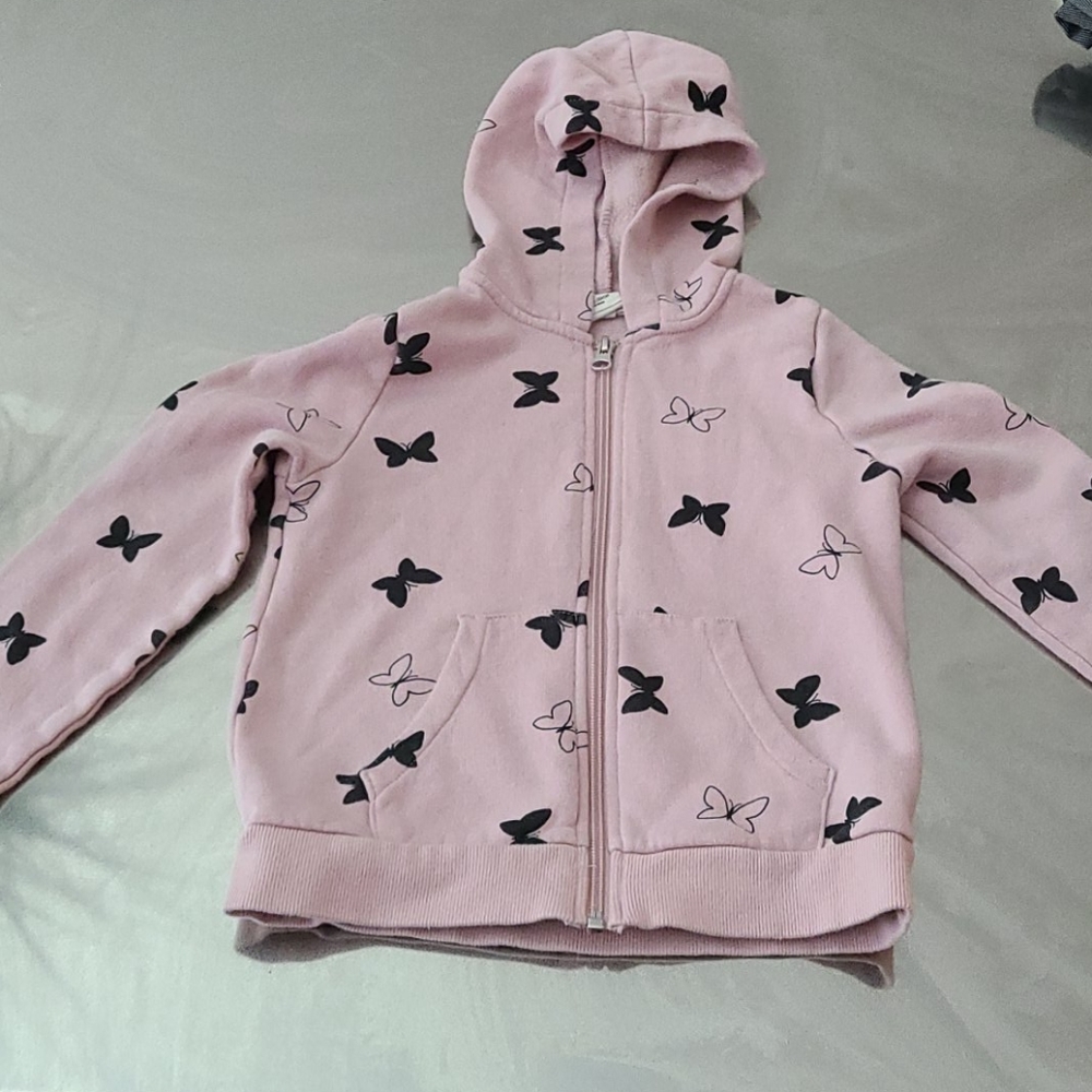 Girls sweat suit size 6-8 H & M